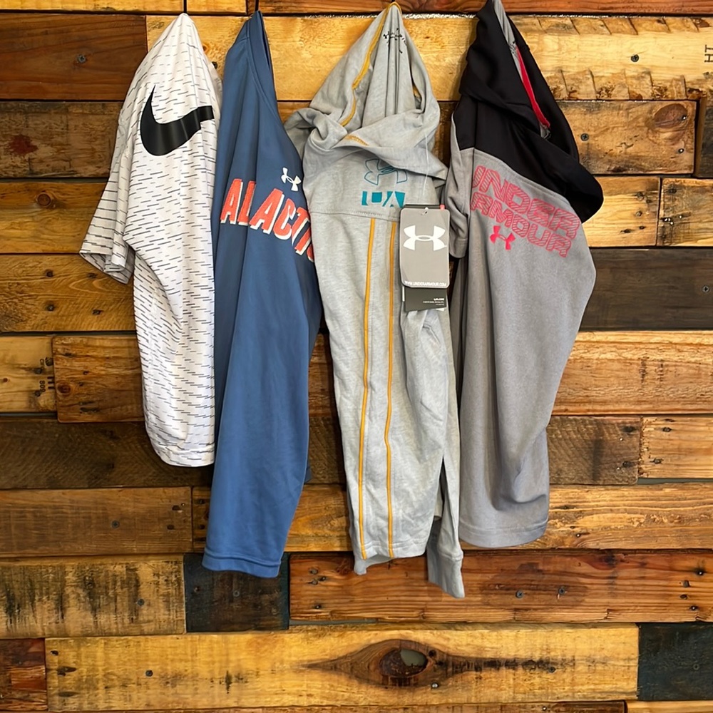 Boys YS Under Armour quick wick bundle (size 7/8)